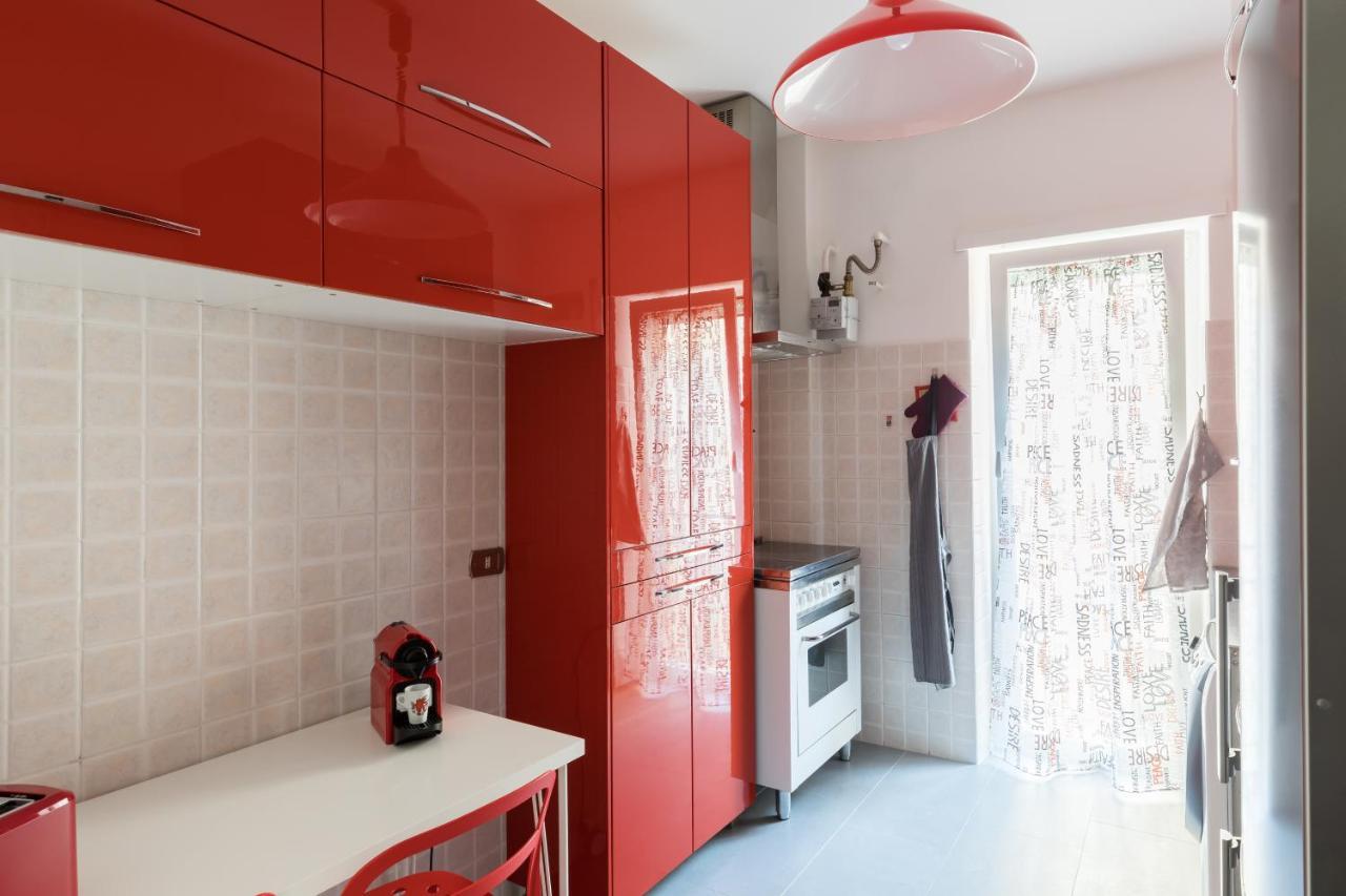 Amoretti Apartment, 6 Persone, 3 Camere, 2 Bagni, Balcone, Wi-Fi, Metro B Monti Tiburtini Rome Buitenkant foto