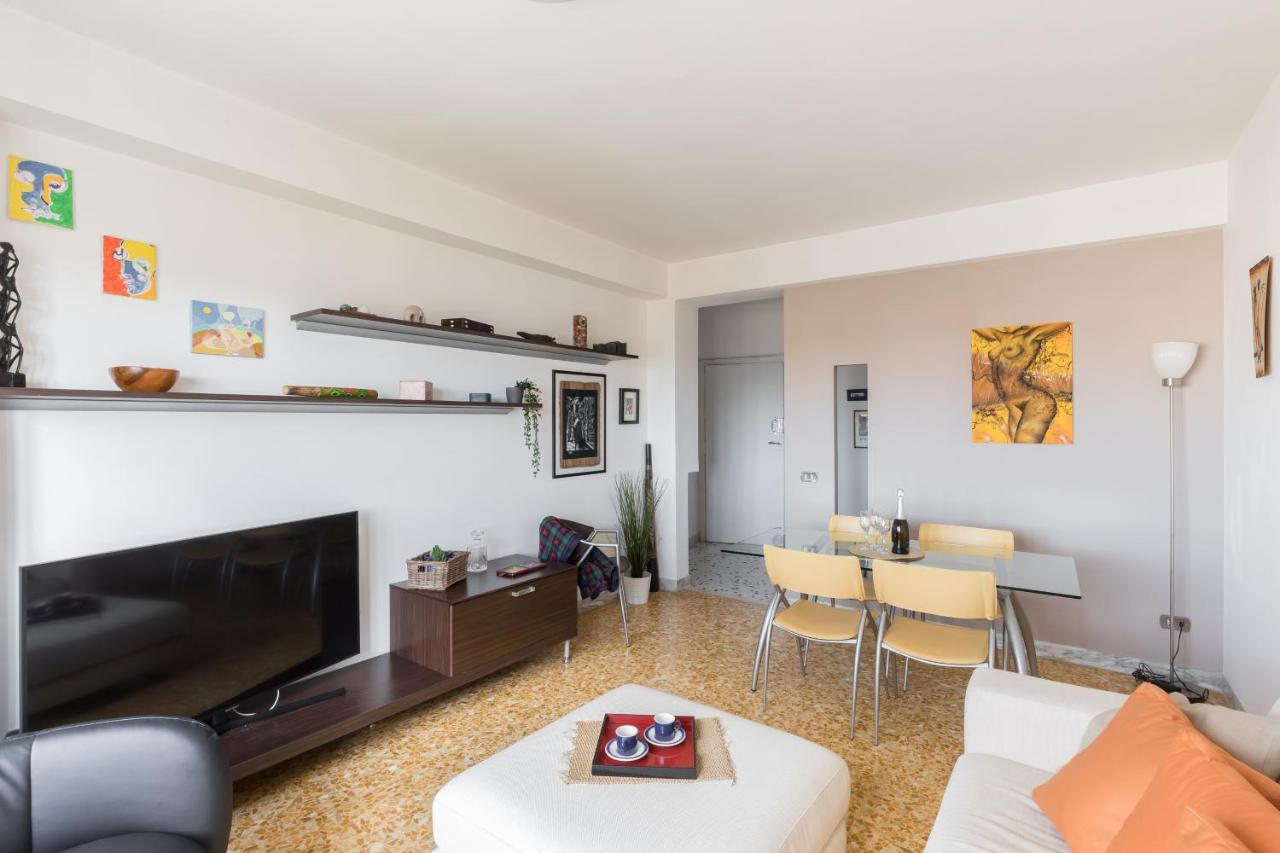 Amoretti Apartment, 6 Persone, 3 Camere, 2 Bagni, Balcone, Wi-Fi, Metro B Monti Tiburtini Rome Buitenkant foto