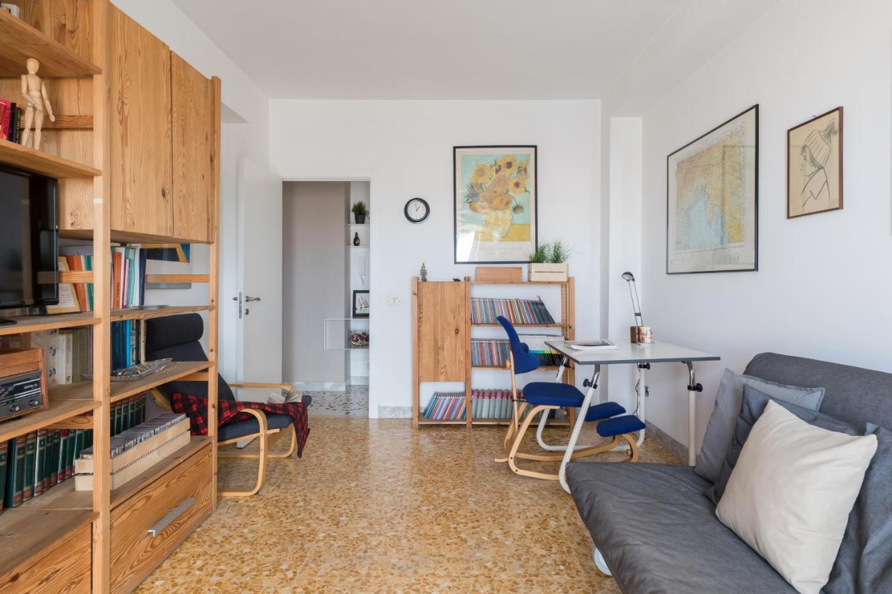 Amoretti Apartment, 6 Persone, 3 Camere, 2 Bagni, Balcone, Wi-Fi, Metro B Monti Tiburtini Rome Buitenkant foto