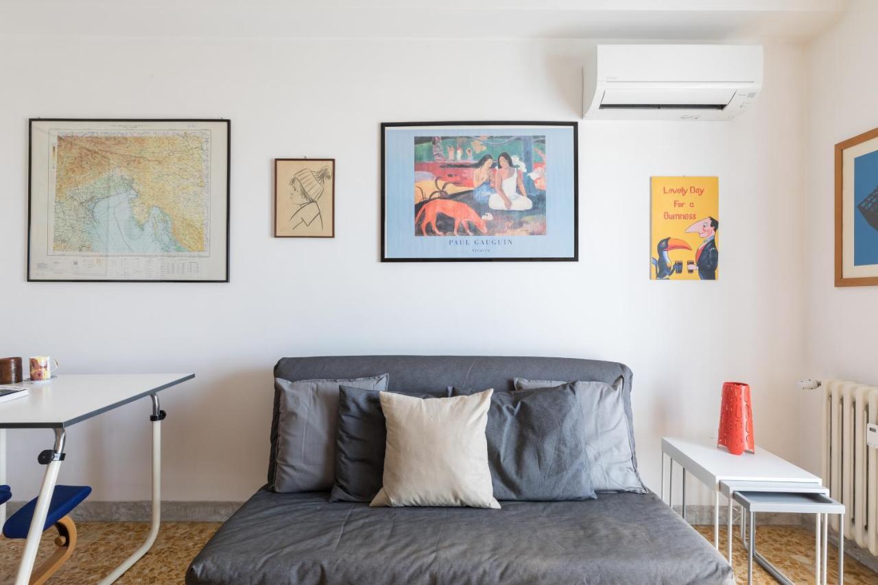 Amoretti Apartment, 6 Persone, 3 Camere, 2 Bagni, Balcone, Wi-Fi, Metro B Monti Tiburtini Rome Buitenkant foto